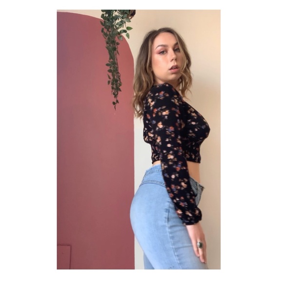 Cropped floral top - Picture 1 of 2